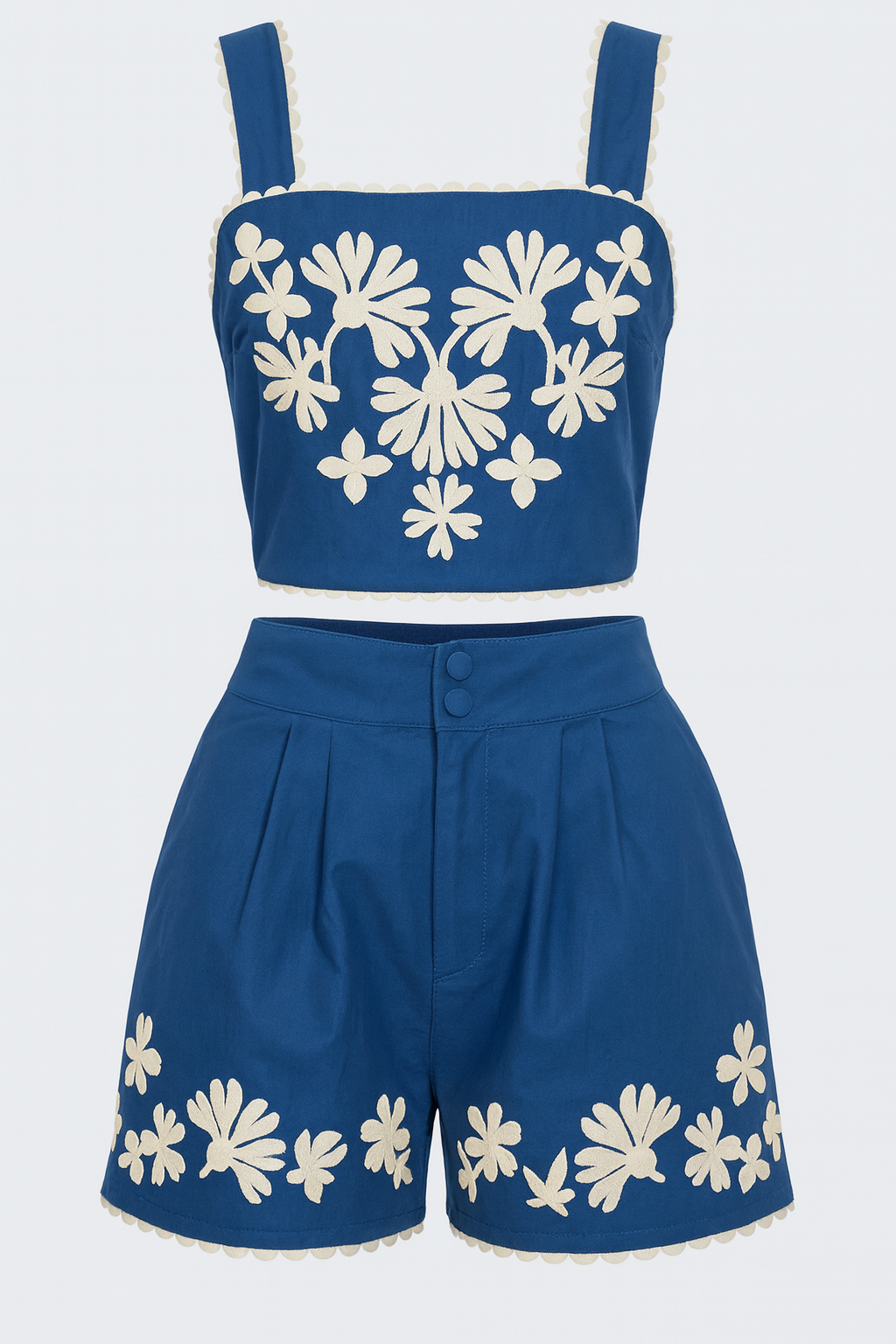 Conjunto Serena com Bordado Floral e Short de Cintura Alta