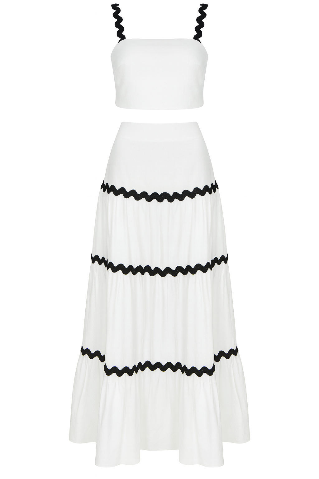 Conjunto “Luna” em Branco com Detalhes em Viés Preto e Saia Longa em Camadas