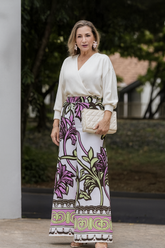 Conjunto Estampado Tropical com Blusa Transpassada e Calça Pantalona