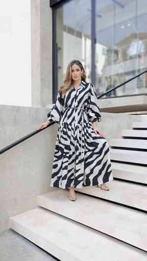 Vestido Maya – Midi Chemise com Estampa Animal Print e Mangas Bufantes